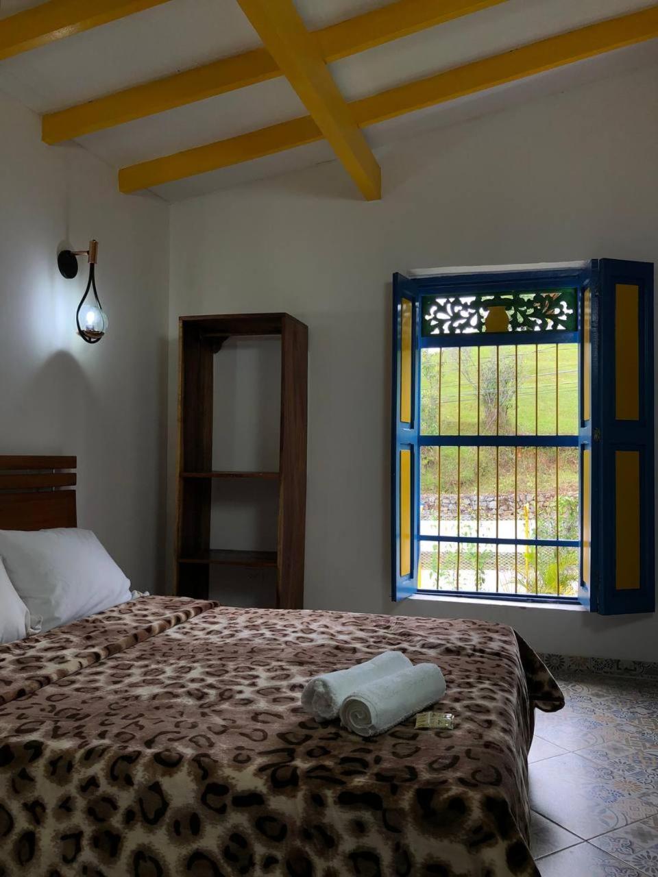 Alegria Hostel Boutique Гуатапе Номер фото
