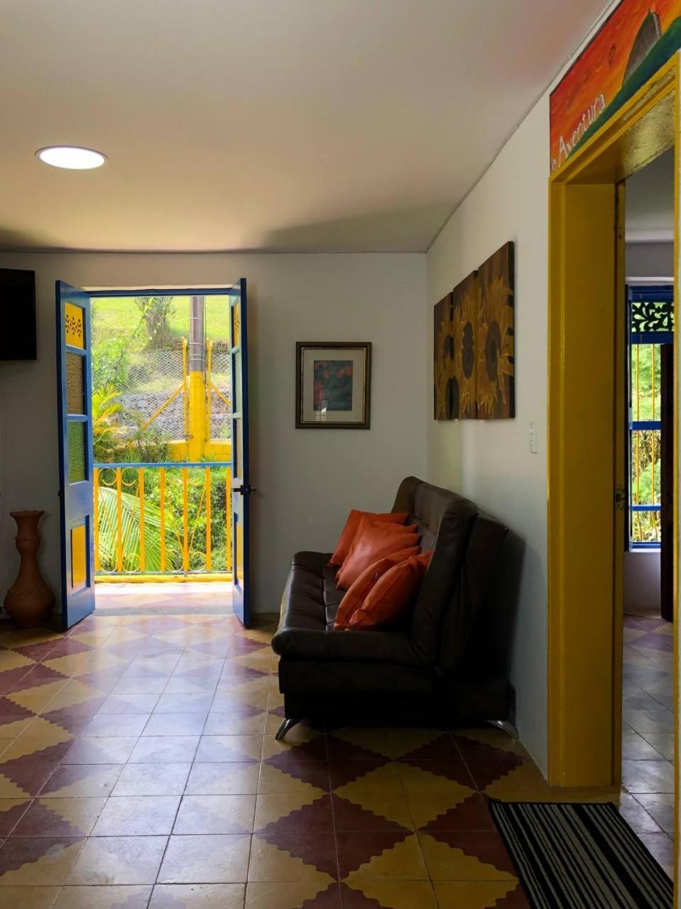 Alegria Hostel Boutique Гуатапе Номер фото