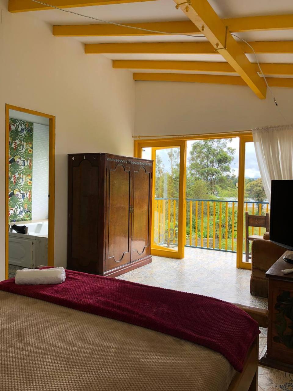 Alegria Hostel Boutique Гуатапе Номер фото