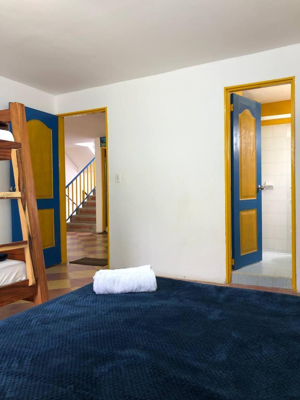 Alegria Hostel Boutique Гуатапе Номер фото
