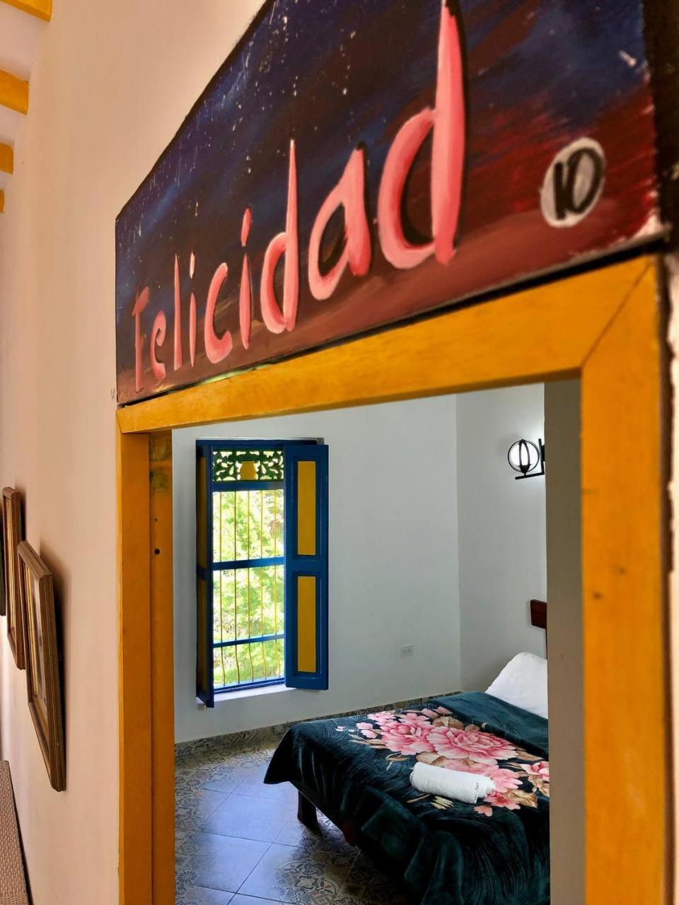 Alegria Hostel Boutique Гуатапе Номер фото